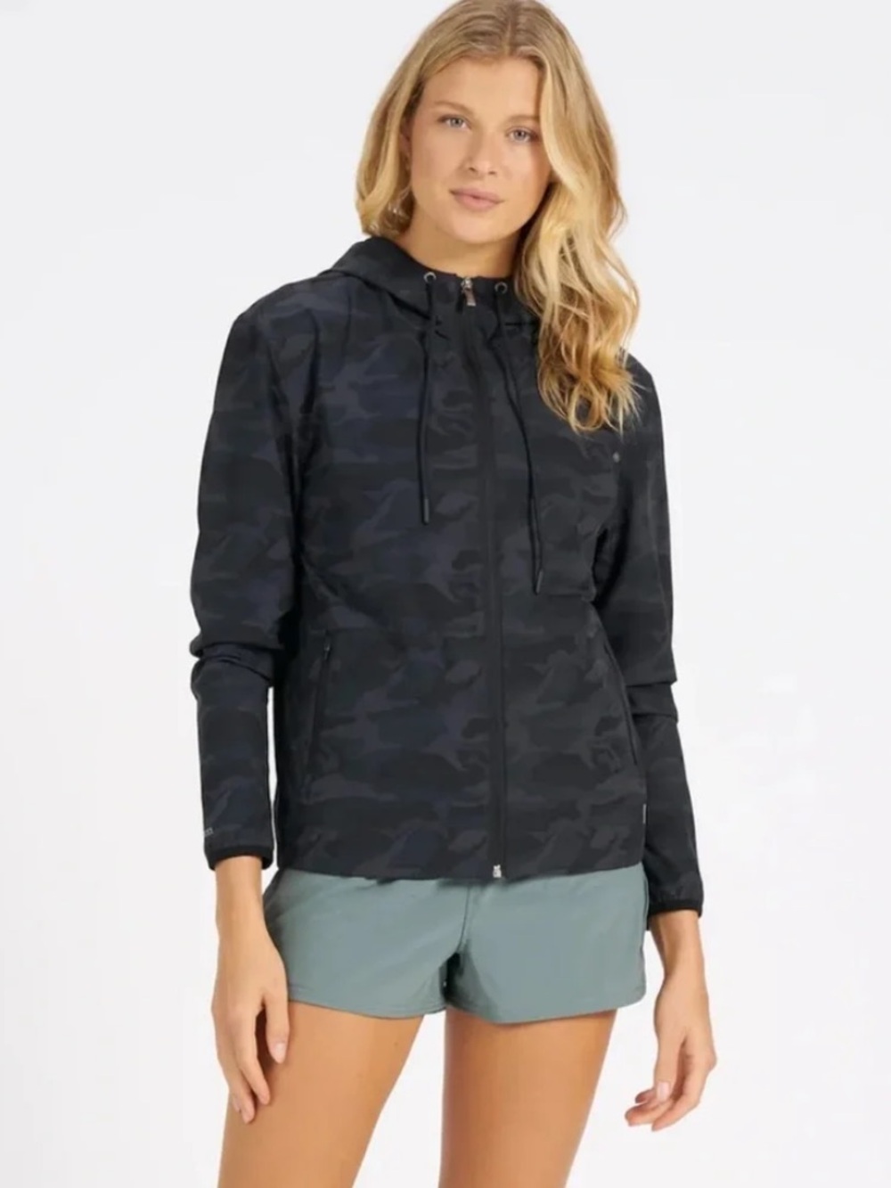 Vuori NWT Outdoor Trainer Shell Jacket Black Camo Full Zip Hoodie Large